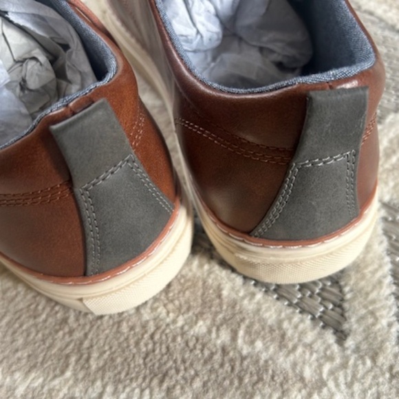 NWT B-52 by Bullboxer casual dress shoes, Sz 10 - Picture 5 of 5